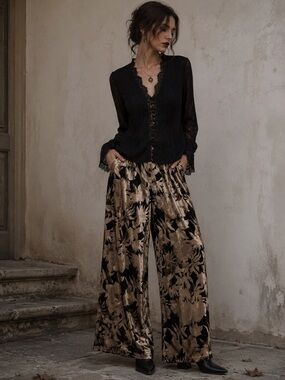 Papillon Velvet Wide Leg Pants Floral Black Beige Medium Pull On Boho Fall Chic